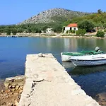 Apartment Seaside Secluded Cove Magrovica - Telascica, Dugi Otok - 8139 *