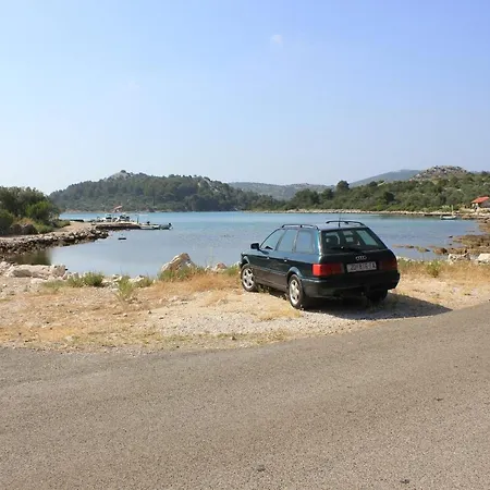 Apartment Seaside Secluded Cove Magrovica - Telascica, Dugi Otok - 8139