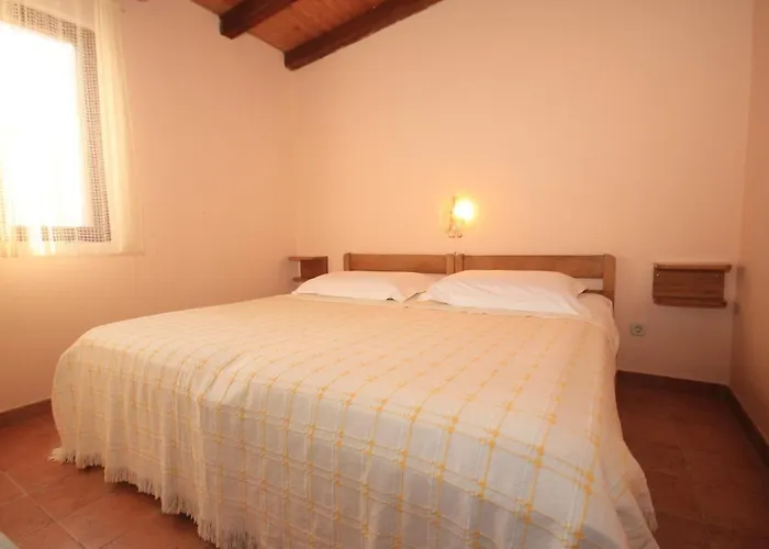 Seaside Secluded Cove Magrovica - Telascica, Dugi Otok - 8139 Sali